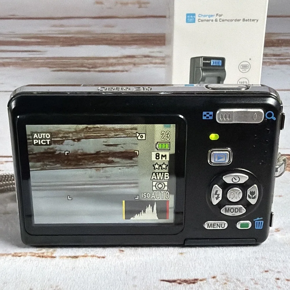 Pentax Optio Z10 8MP Digital Camera Silver Bundle Tested Works Used